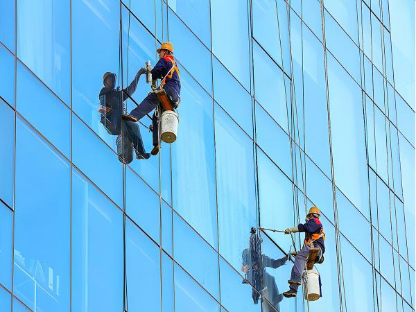 為什么外墻清洗格外重要